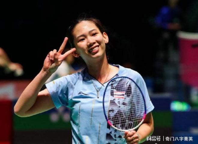 两端的表现 两端的表现