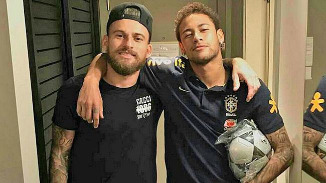 更严重的碰 更严重的碰