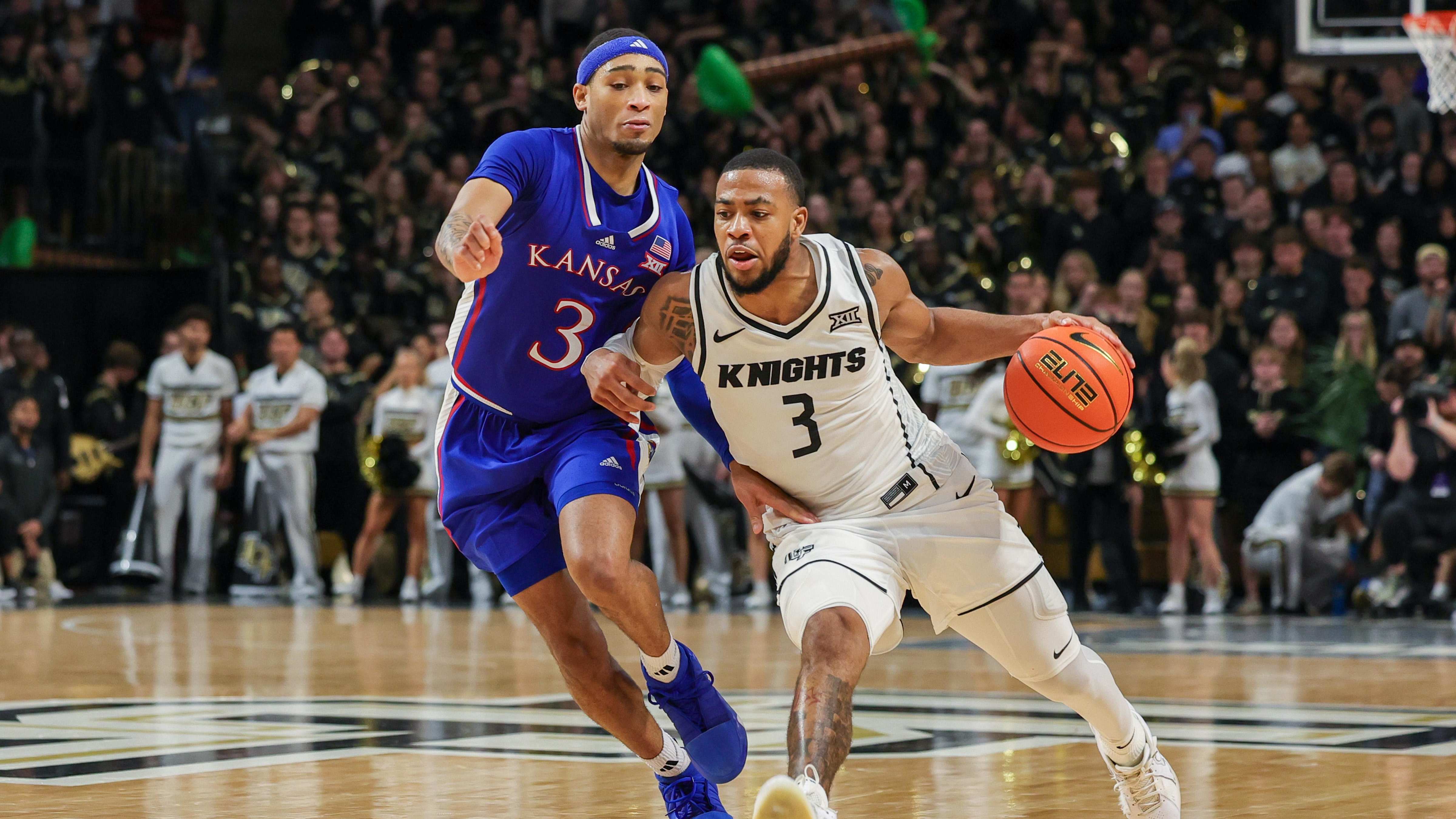 在中场休息 在中场休息